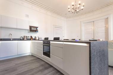 1 Bed- The Windsor Suite