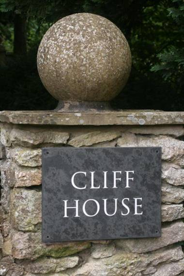 Cliff House Holiday Cottages