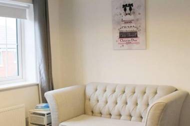 Lovely 1-Bed House in Peterborough