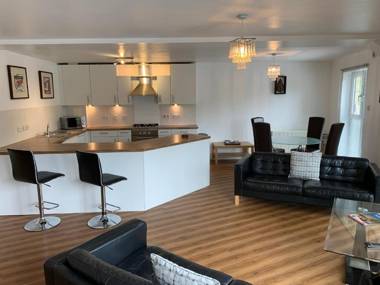 Caledonian Apartment