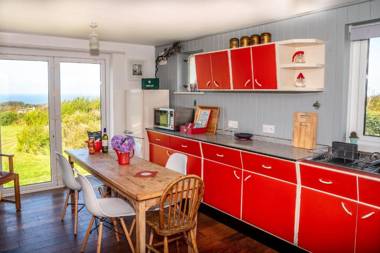 Western Watch - Sea Views Pets Accepted Sleeps 6