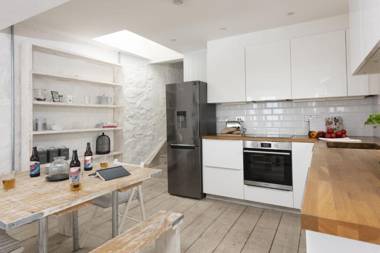 Upper Chandlers Cottage