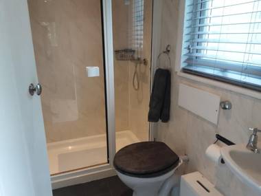 Tranquil wood cabin set in a beautiful orchard