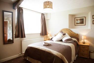 The Fat Lamb Country Inn and Nature Reserve