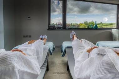 Wolfscastle Country Hotel