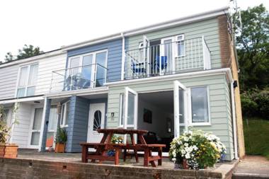 Freshwater Bay Holiday Cottages