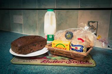 The Hollies - Short Walk to Beach Peaceful Location Parking