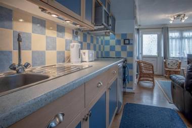 Trewent Park - 2 Bedroom Chalet - Freshwater East