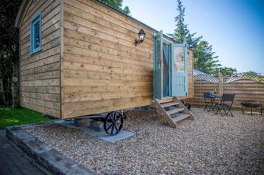 Rosemary - 1 Bedroom Shepherds Hut - Amroth