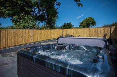 Anchor Well - 2 Bedroom Cottage - Ludchurch - Narberth