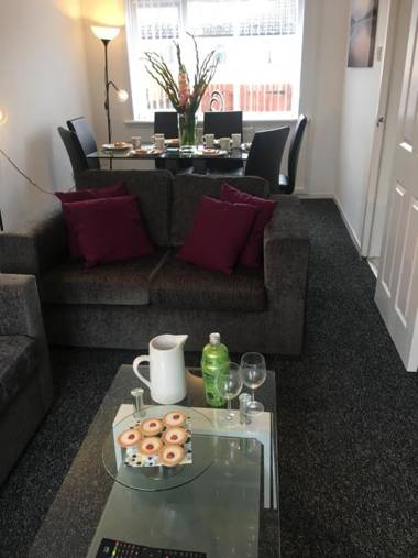 Signature - Atholl House Glasgow Airport