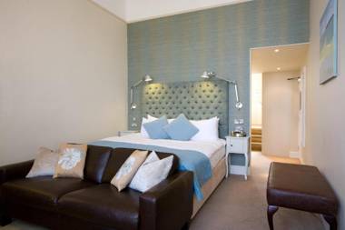 The Old Custom House