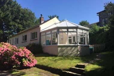 Thyme cottage with hot tub hire and parking Padstow Cornwall SATURDAY CHANGE 7 DAY STAYS ONLY