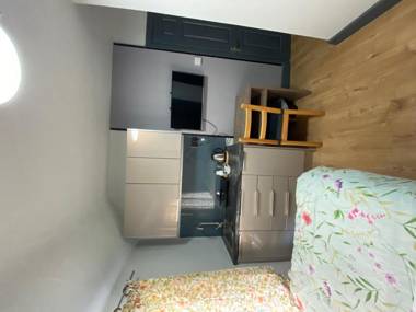 Hollybush Guest House