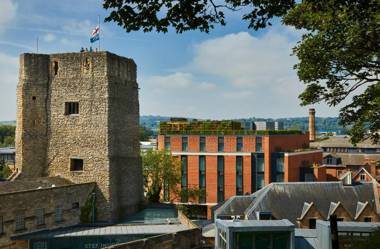 Courtyard by Marriott Oxford City Centre