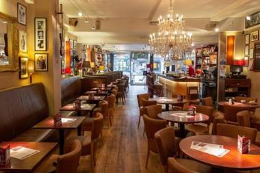 Bright Charming & Peaceful Oxford Apartment