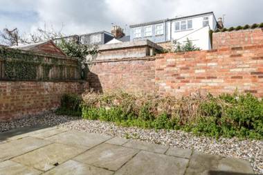 The Old Tailor House - Large & Charming 3BDR Home in Jericho