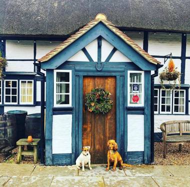 The Bottle & Glass Inn