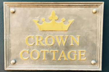 Crown Cottage - Prime Orford Location