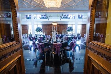 The Saddleworth Hotel