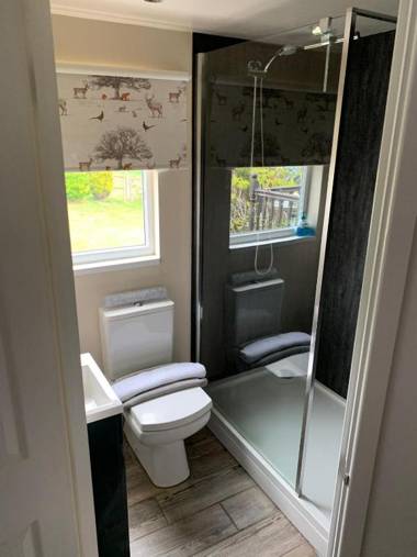 UPSIDE DOWN HOUSE At Fairview Farm in NOTTINGHAM set in 88 acres