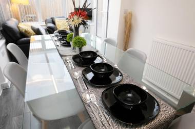 Nottingham Top Serviced Home (Chayil Experts)