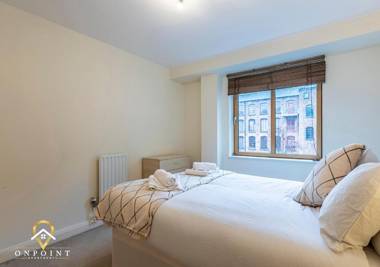 OnPoint Apartments - 2 Bedroom Apartment in Superb Location!
