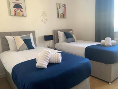 Absolute Stays On Mansfield