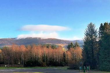 Delighful Cosy Caravan with Sea View in Monreith