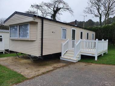 3 Bedroom Caravan Sleeps 8 at Parkdean Newquay Holiday Park