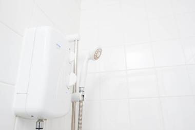 Newport house sleeps 9 - Mycityhaven