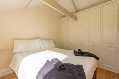 Charming 1-Bed loft in Caerleon