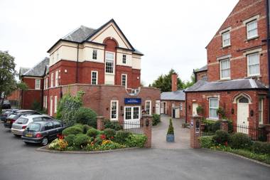 Best Western Deincourt Hotel