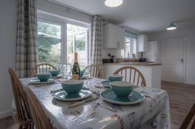 Maes Yr Odyn - 4 Bedroom Holiday Home - Narberth