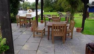 The Kings Head Wroxham by Greene King Inns