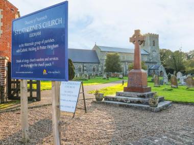 27 Whitegates Great Yarmouth