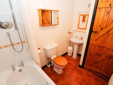 Hitchens Cottage Norwich