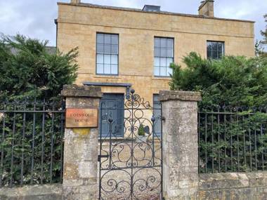 Cotswold House MORETON IN MARSH