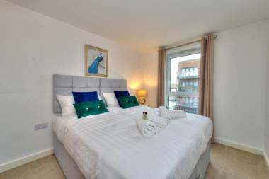 Executive Oakgrove Apartment by PAY AS U STAY