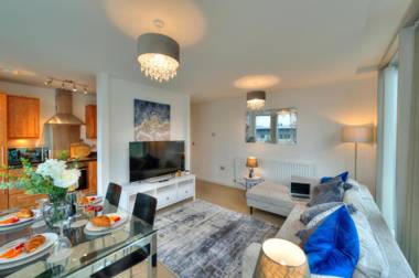 Chelsea House by Stay Shoal