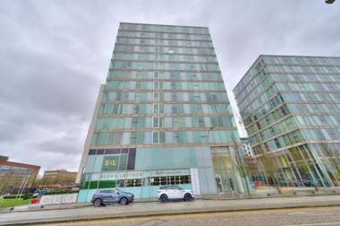 Chelsea House by Stay Shoal