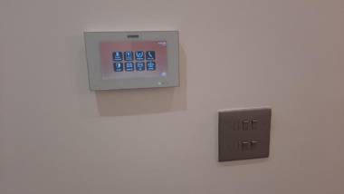 MK SHORTSTAY DELUXE-Flat 2