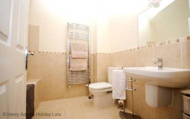 11 Angel Yard Midhurst