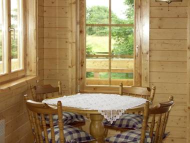 Thornlea Log Cabin