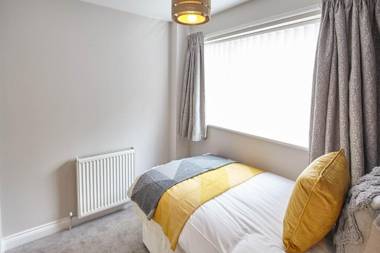 Host & Stay - Sandling Court