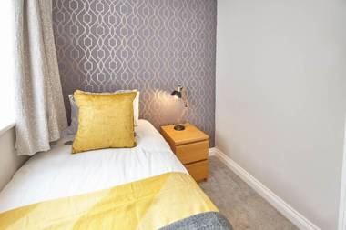 Host & Stay - Sandling Court