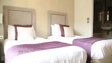 New Bath Hotel & Spa