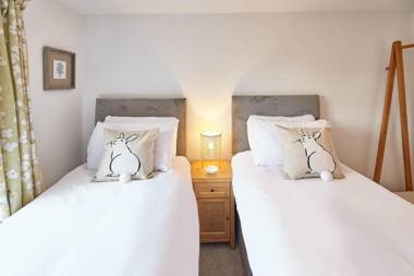 Host & Stay - Green Willow