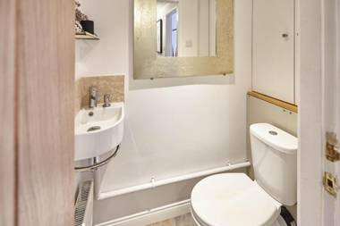 Host & Stay - Green Willow