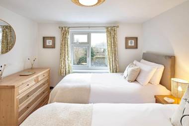 Host & Stay - Green Willow